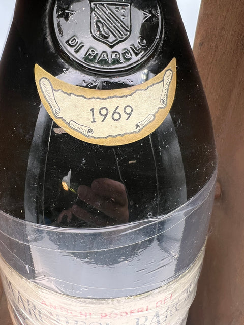 Barolo Marchesi di Barolo 1969 5L dans son présentoir d'origine