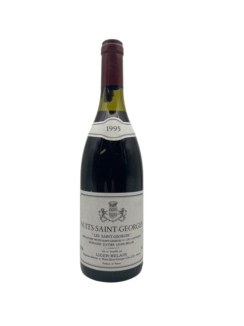 Flaske af Nuits-Saint-Georges Liger-Belair 1995 rødvin