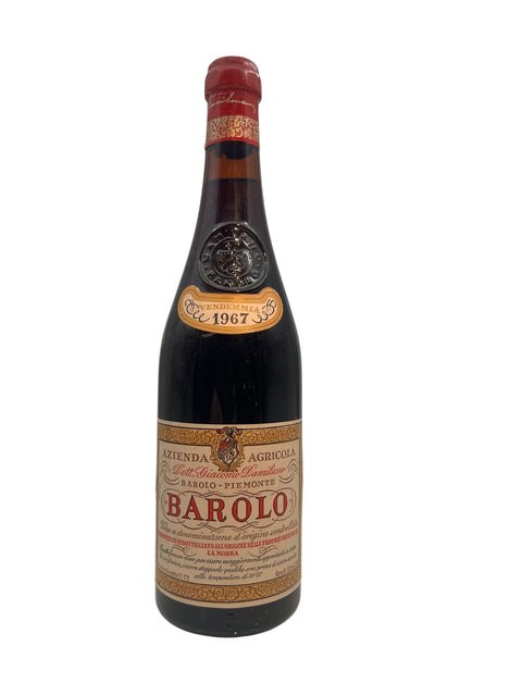 Flaske af Barolo Damilano årgang 1967 med ædel vintage etikette
