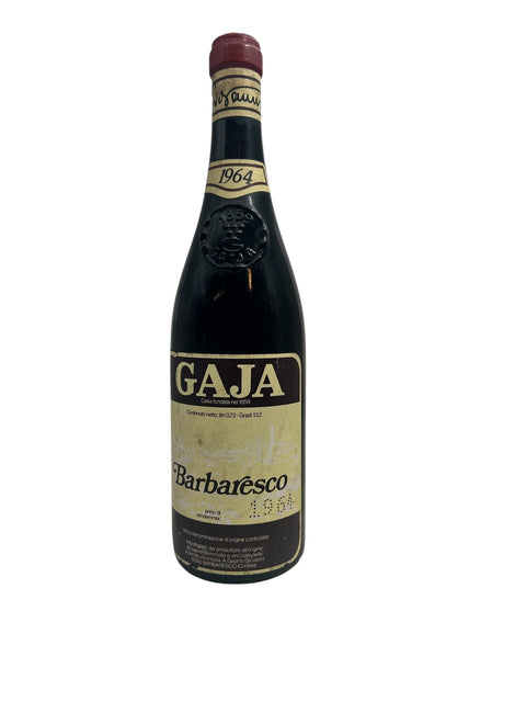 Flaske af Barbaresco Gaja 1964 rødvin