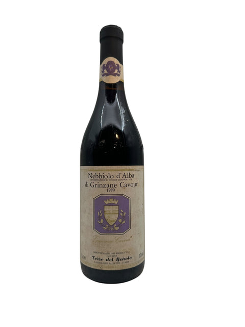 Flaske af Nebbiolo d'Alba Terre del Barolo 1990