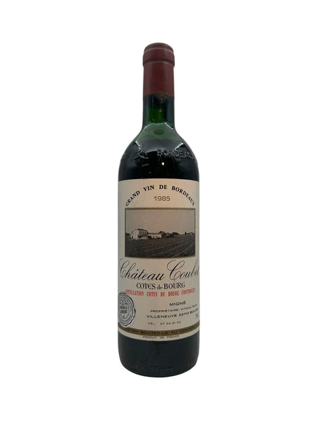 En flaske af Château Coulaine Côtes de Bourg 1985 rødvin