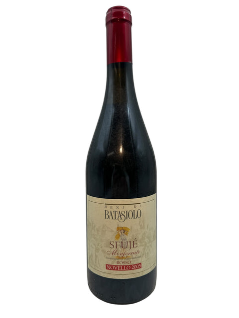 Flaske af Sfujé Batasiolo 2005 rødvin fra Monferrato