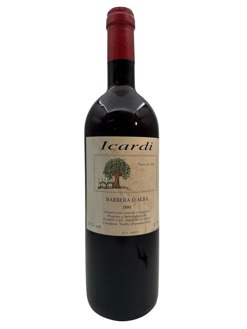 Flaske med Barbera d'Alba Icardi 1990 rødvin